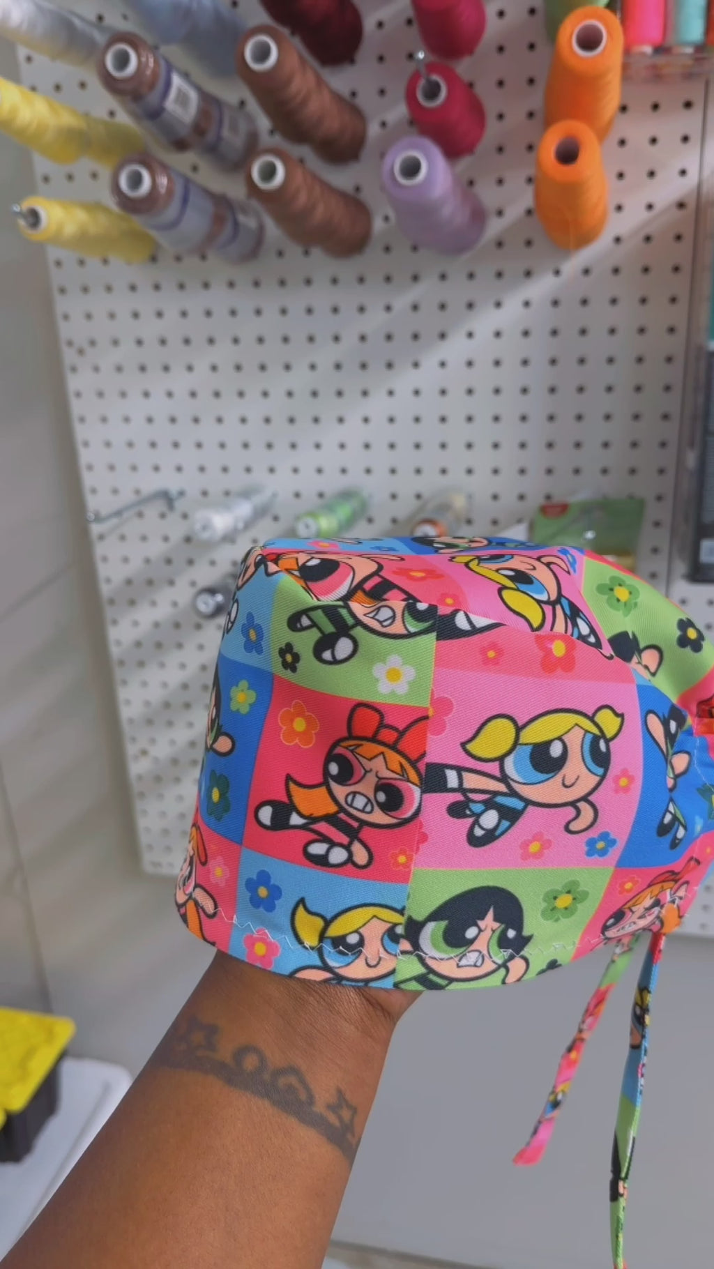 Girls Empowered Tie Back Scrub Cap